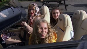 Mia Gibson-Reed as Dee Dee Blackstock