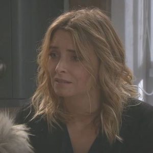 Charity prepares to kiss Vanessa