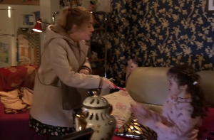 Jade Hope mobile phone Coronation Street