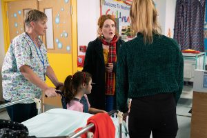 Fiz learns Hope trapped her arm in a door Coronation Street