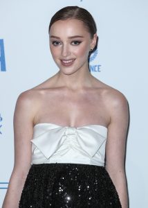 Phoebe Dynevor 