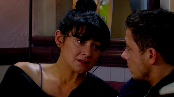 Emmerdale fans spot Moira's massive mistake as she leaves the village