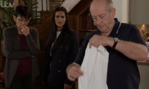 Alya confronted Geoff about his treatment of Yasmeen Coronation Street