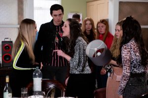 Coronation Street: How many children does Dev Alahan have?
