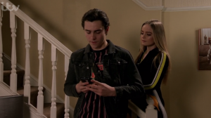 Coronation Street viewers 'despise' new girl Kelly as she sends naked video of Asha to peers 