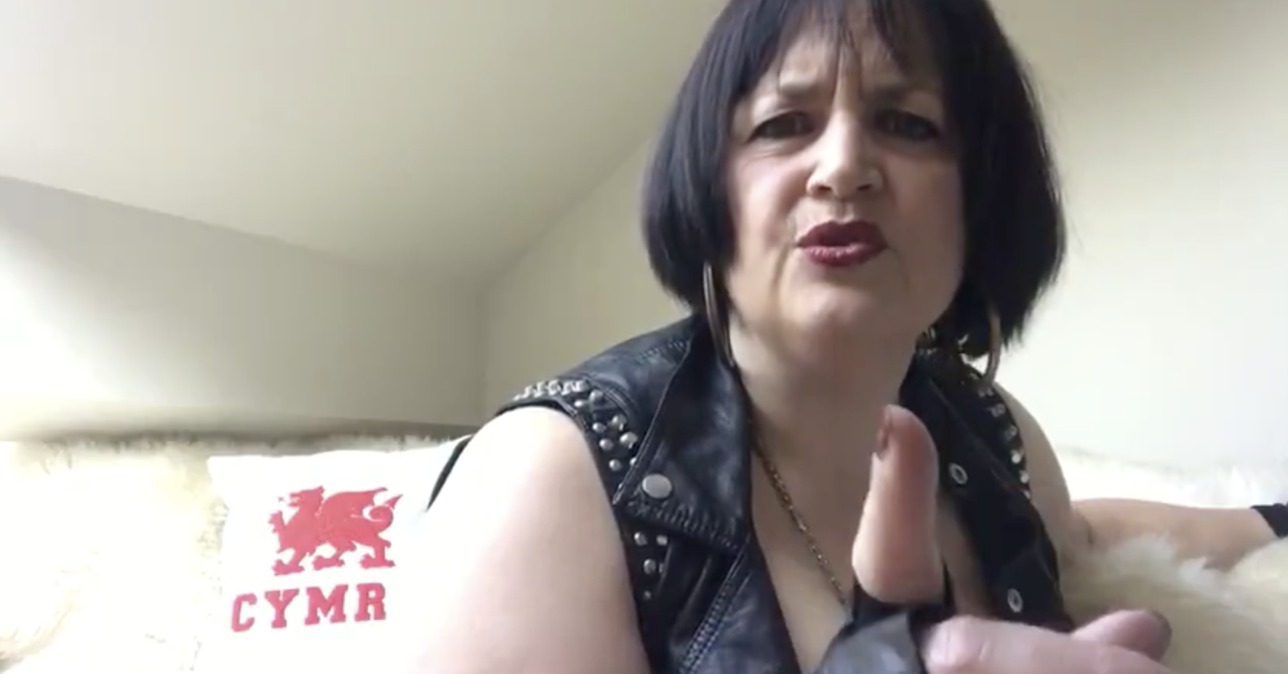 ruth jones nessa coronavirus advice