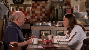 Coronation Street fans turn on Faye as she begins to side with Geoff 