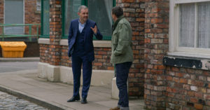 Coronation Street SPOILERS: Leanne pushes her family away 