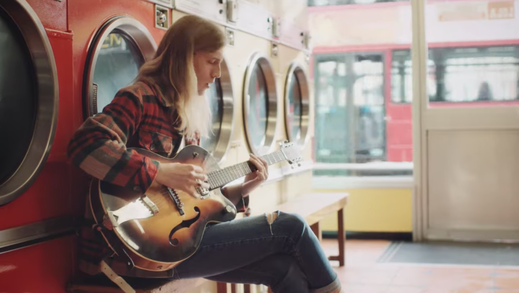 The Nescafe Azera advert winds some people up (Credit: Nescafe Azera/YouTube)