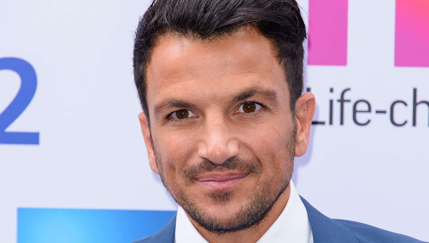 Peter Andre celebrates parents' wedding anniversary