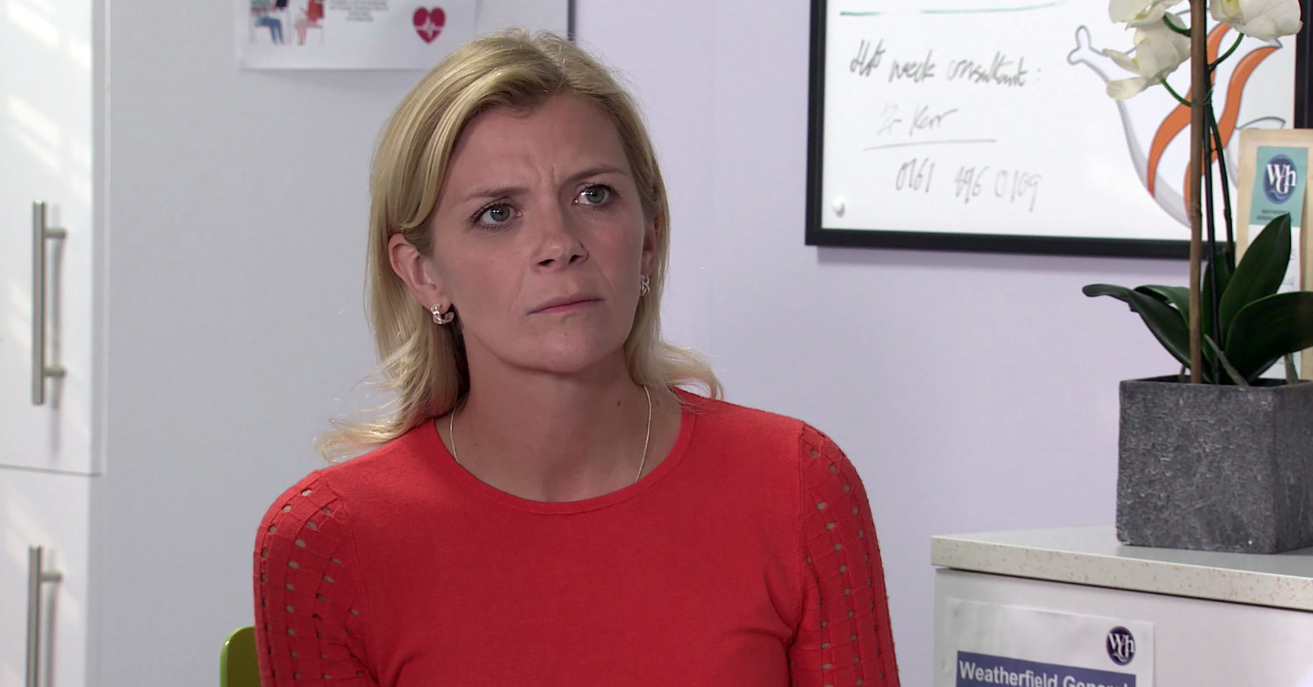 Coronation Street SPOILERS: Leanne makes a plan to take poorly Oliver out of the country