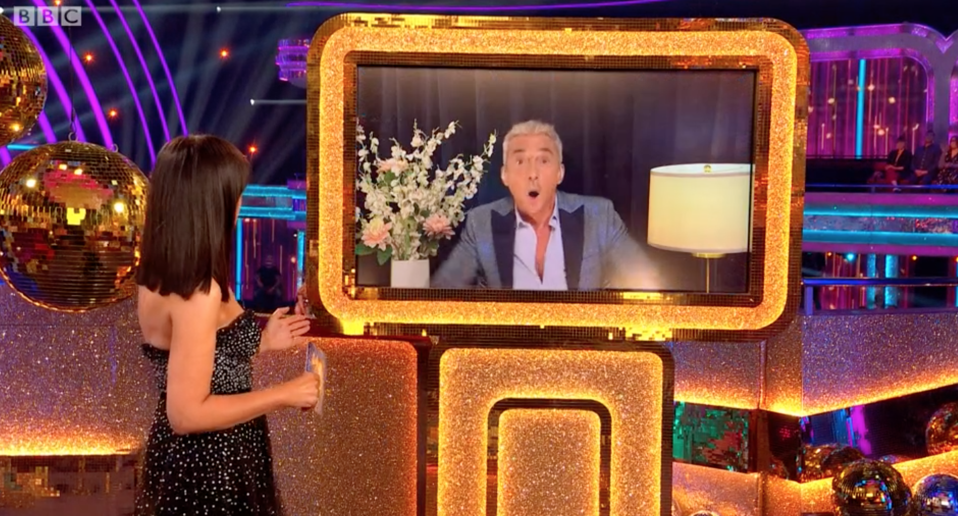 Bruno Tonioli makes an appearance on Strictly