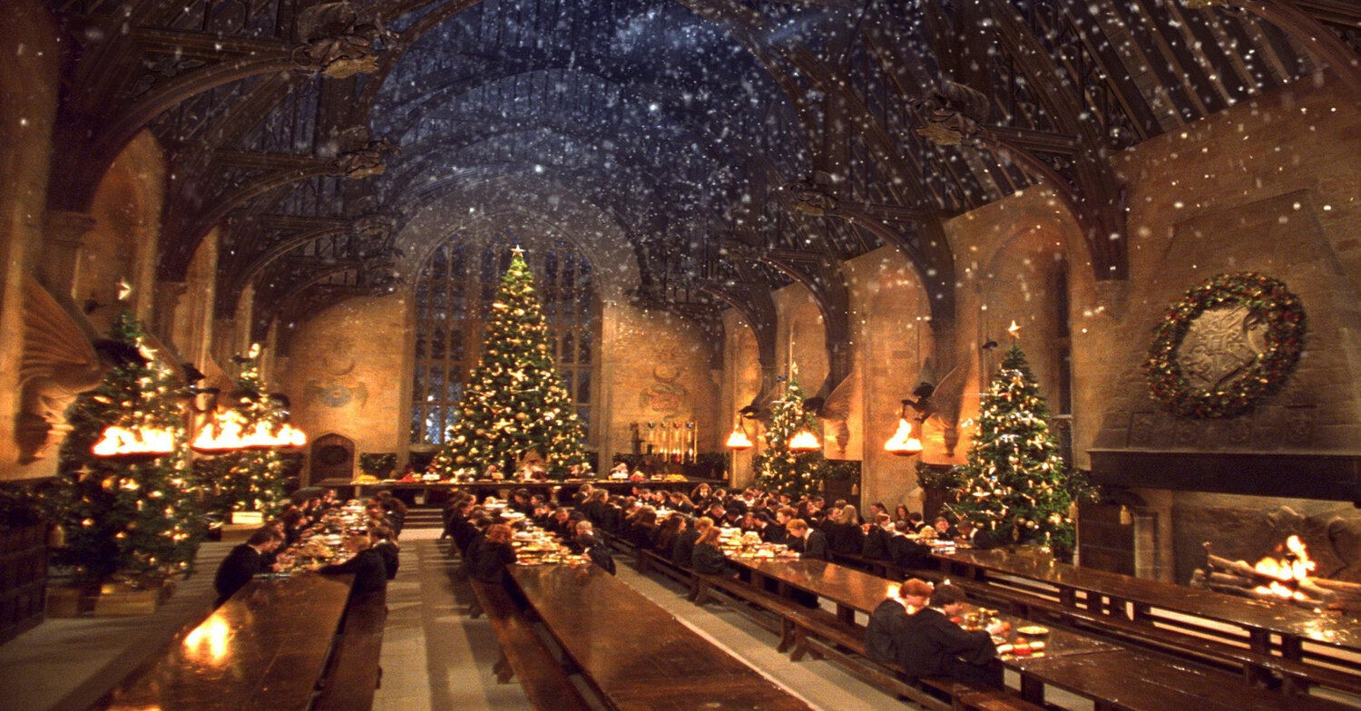 Christmas in the Hogwarts Great Hall (Credit: Warner Bros.)