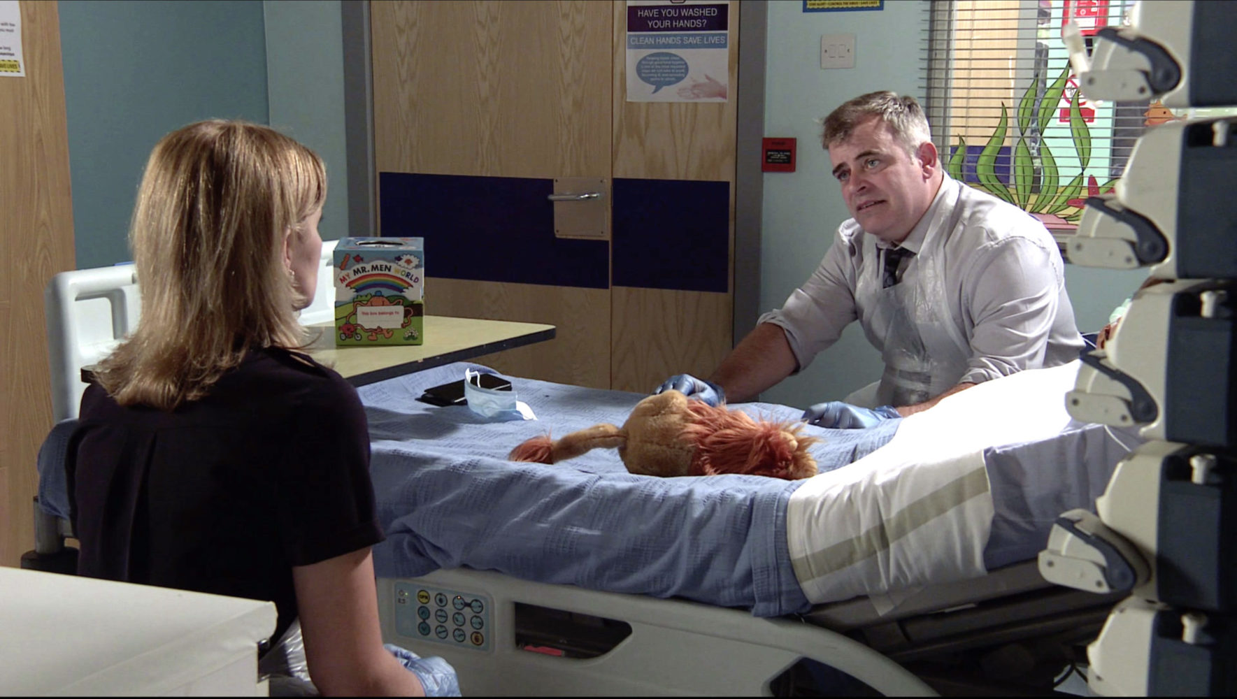 Steve tells Leanne that they have to let Oliver go 