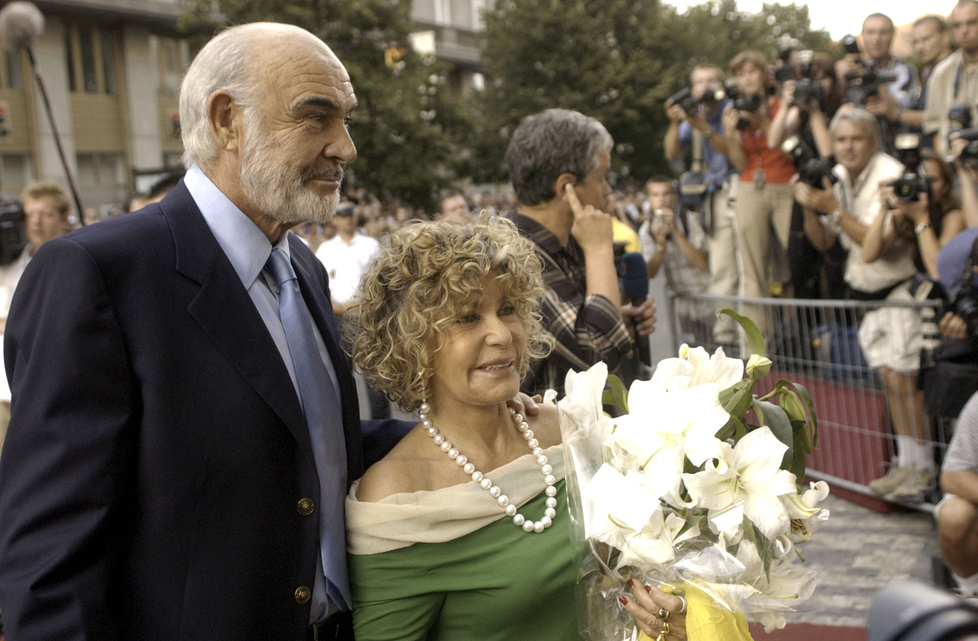 Sean Connery how many james bond films did he star in