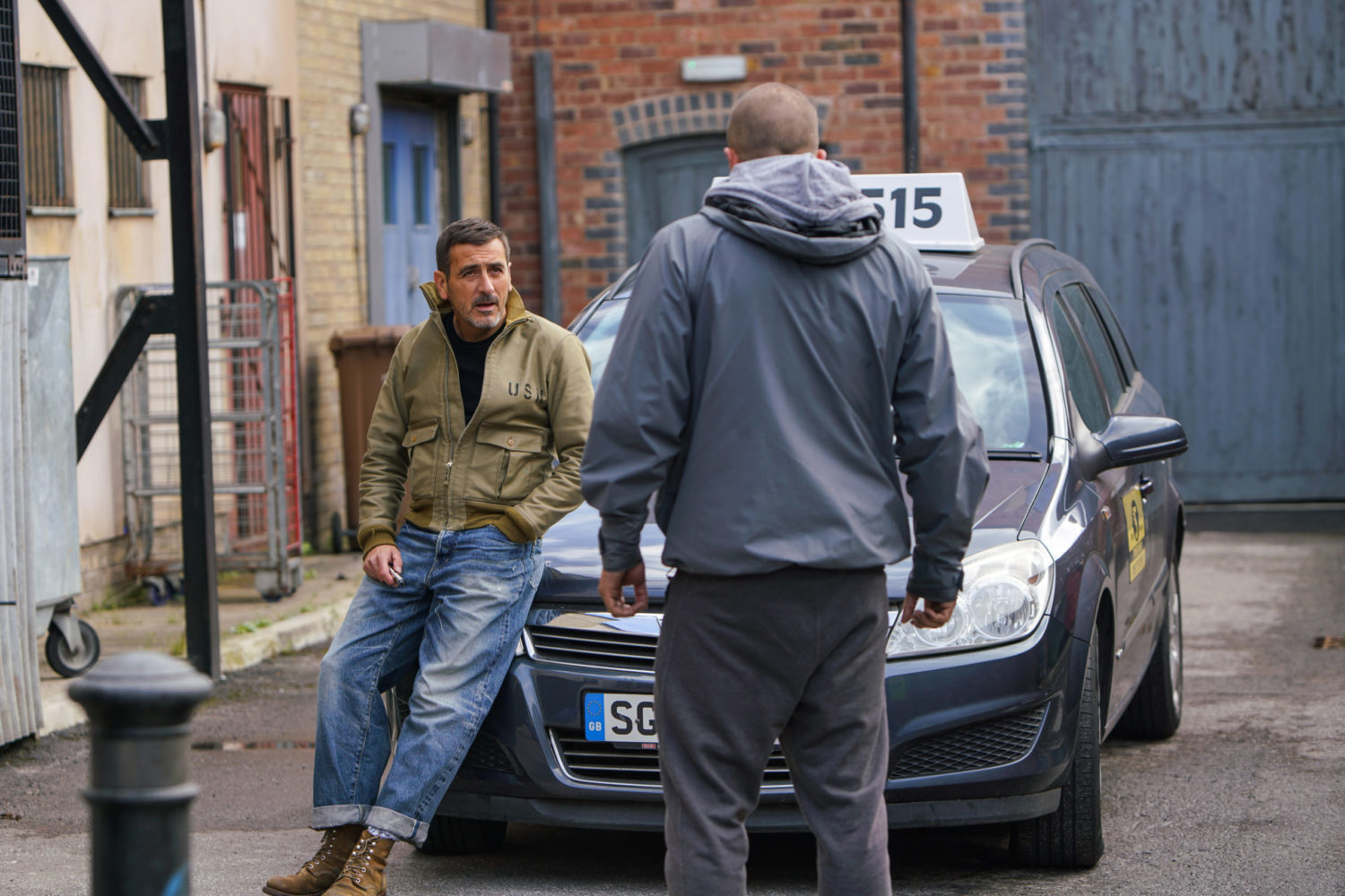 Peter is beaten up in Coronation Street