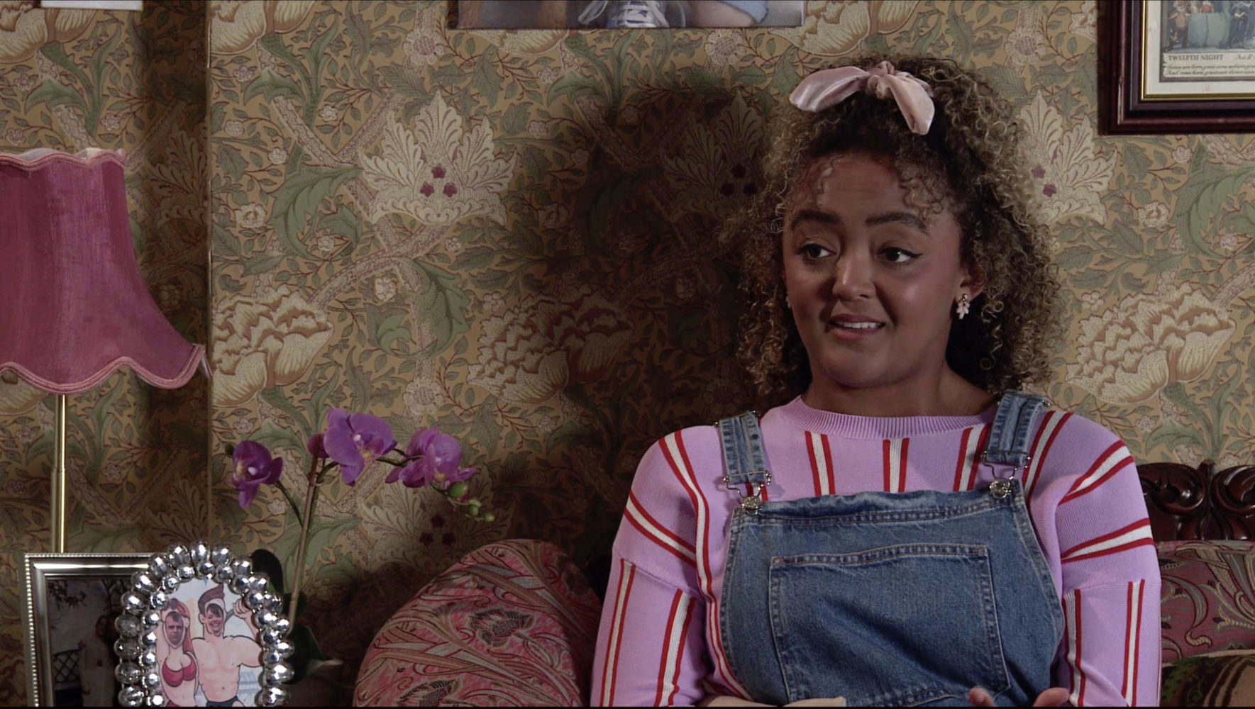 Emma and Seb broke up 