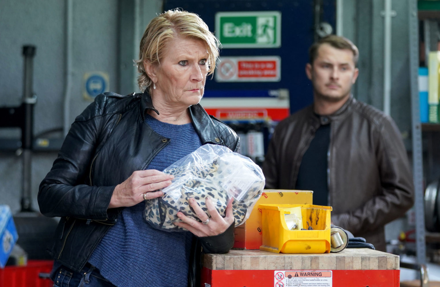 EastEnders SPOILERS: Shirley gets ready for the robbery