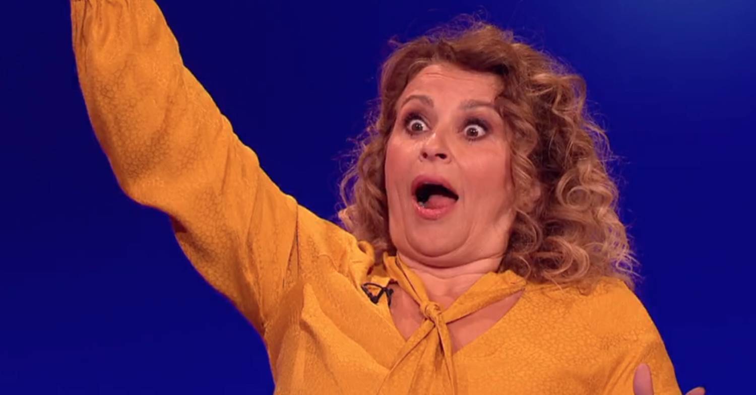 Catchphrase's Nadia Sawalha sticks her hand up