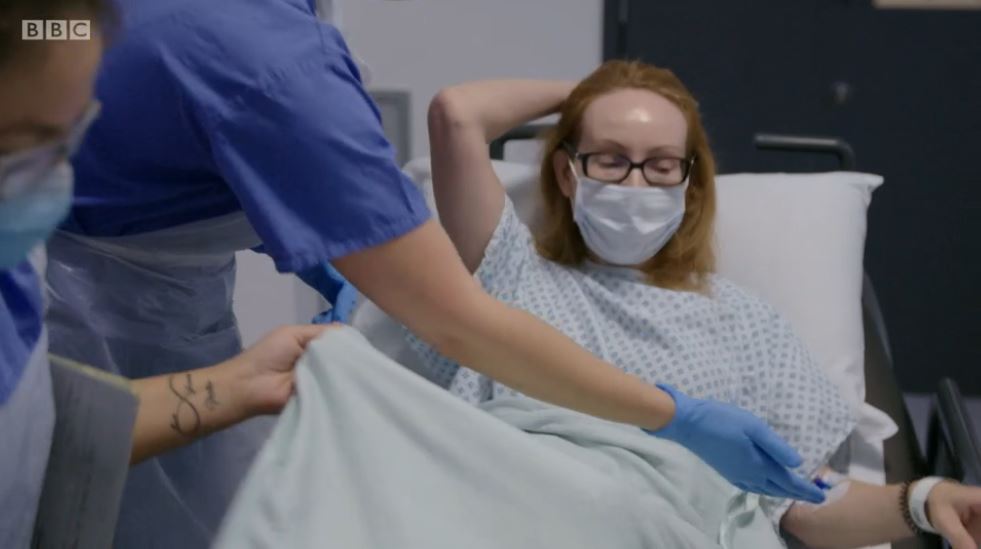 Judy in a coronavirus mask on Hospital