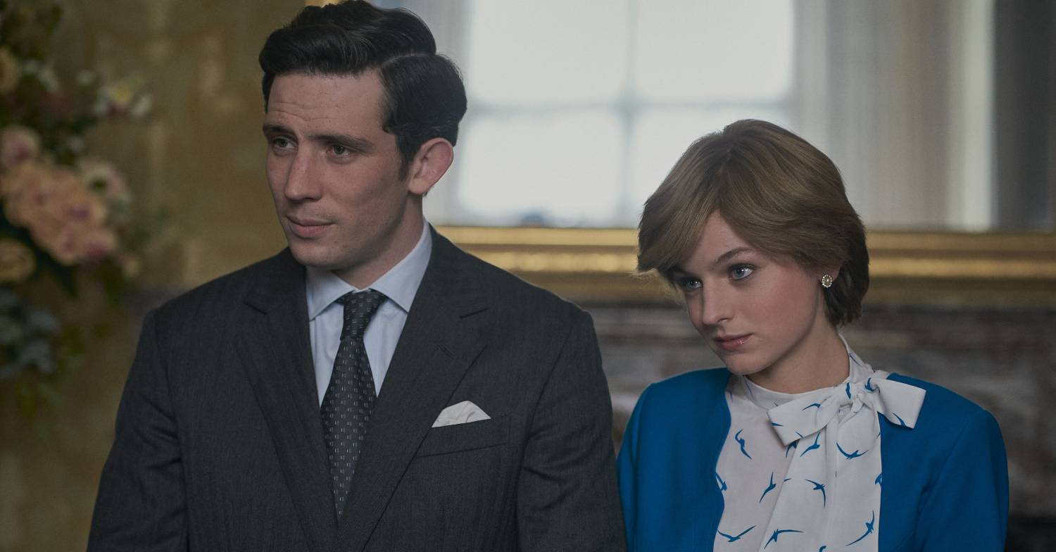 Josh O'Connor as Charles and Emma Corrin as Diana in The Crown