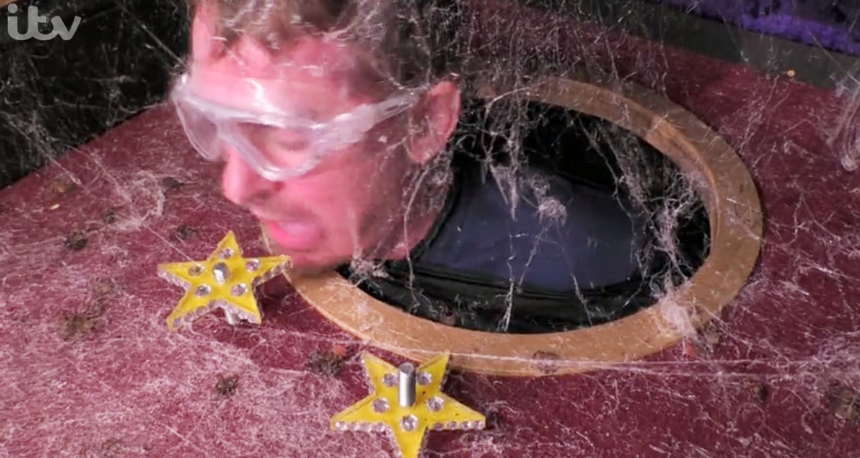 Shane Richie doing his trial on I'm A Celebrity