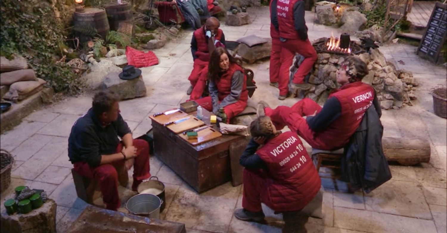 Vernon Kay talking to his I'm A Celebrity campmates