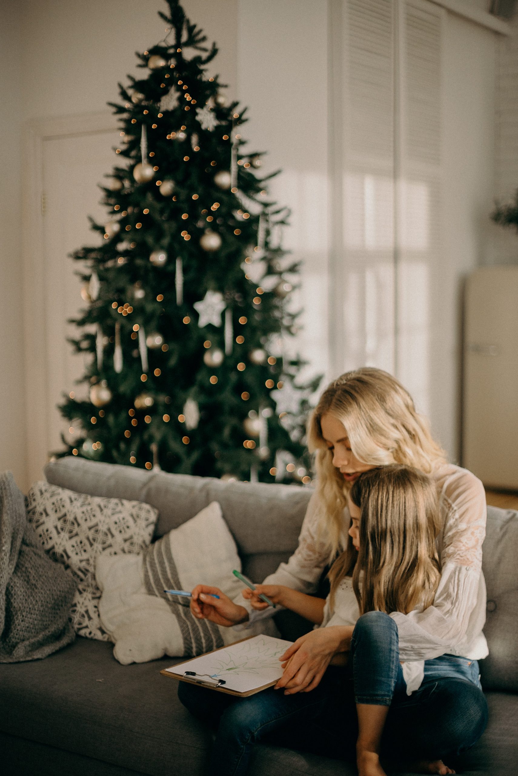 mum and daughter at christmas