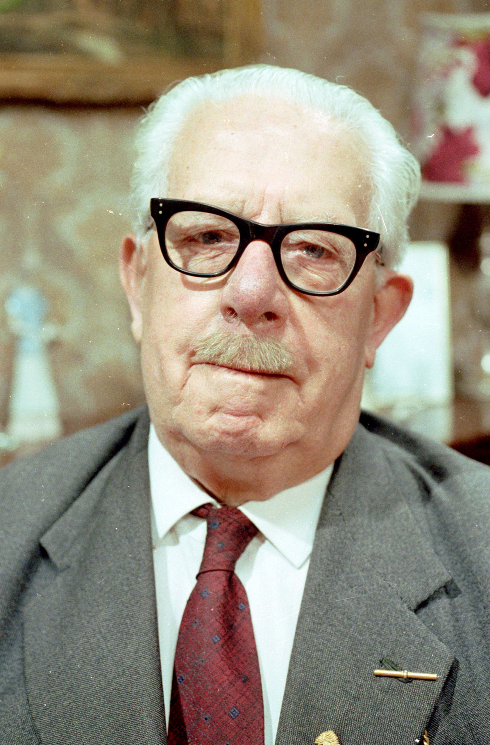 Albert Tatlock is one of the most famous coronation street characters 