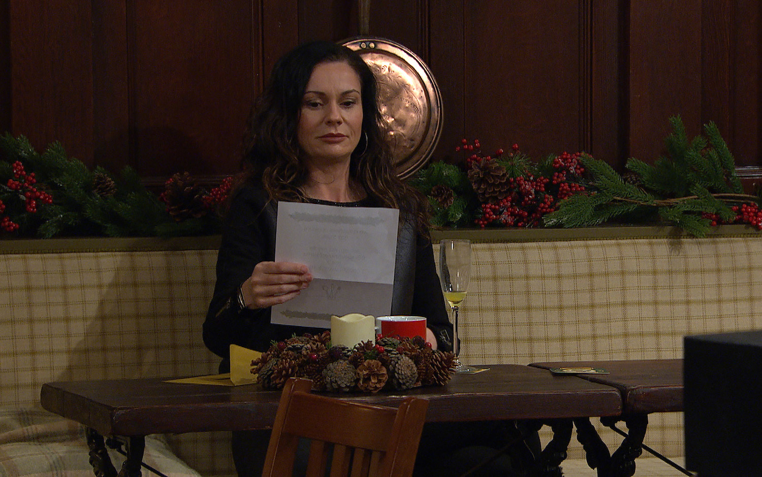 Chas and Charity get into an argument in Emmerdale