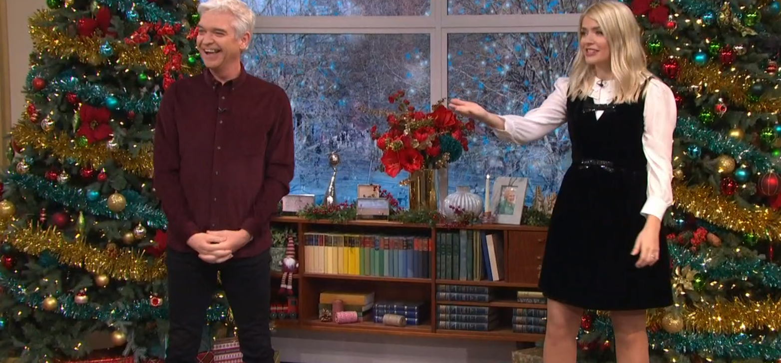 Eamonn Holmes and Ruth Langsford not on This Morning because of the panto