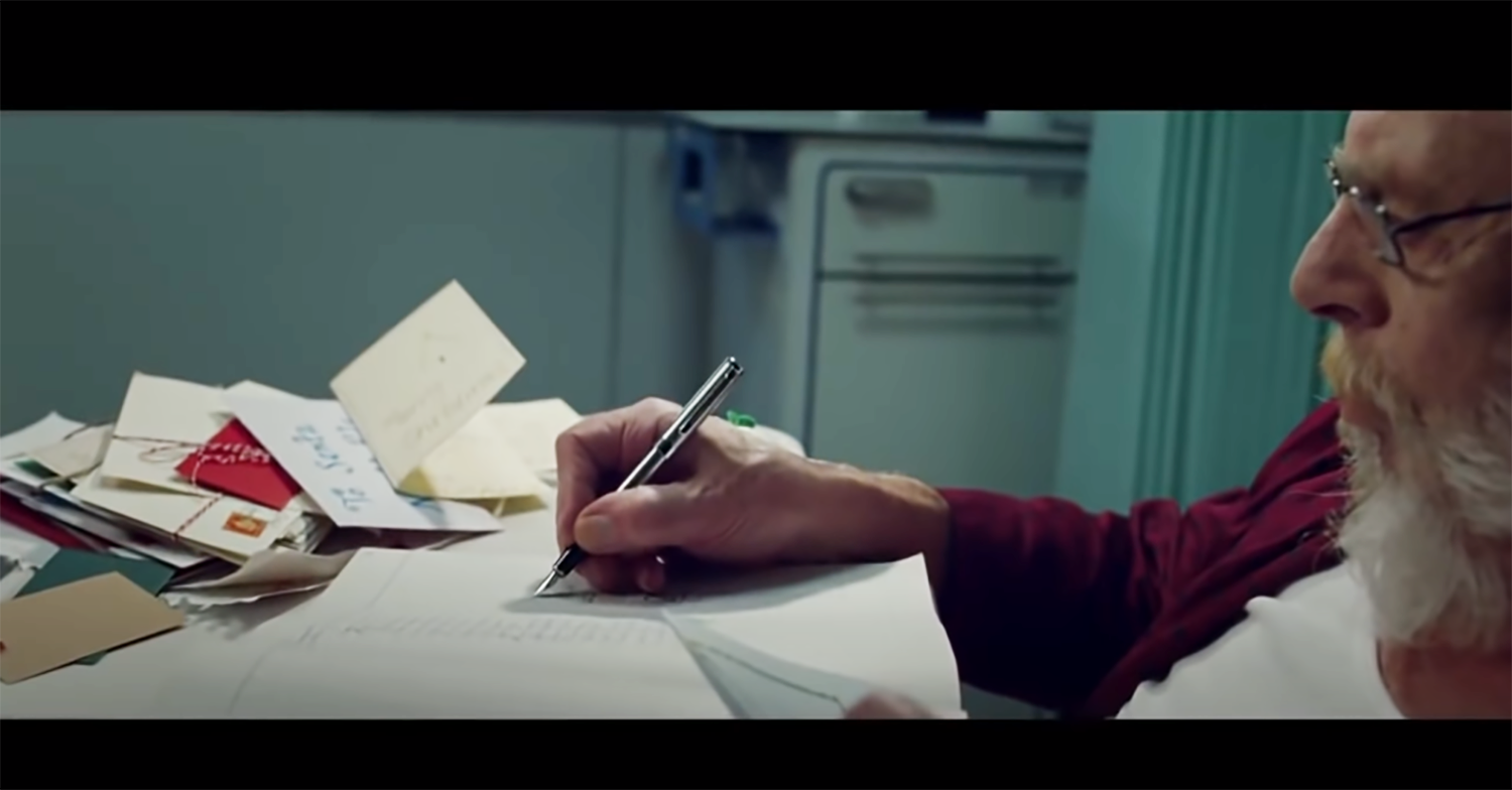 Santa in NHS Christmas advert