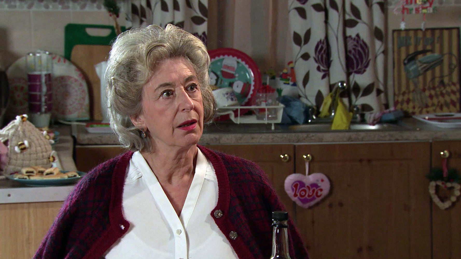 Coronation Street SPOILERS Evelyn to leave Weatherfield with Arthur?