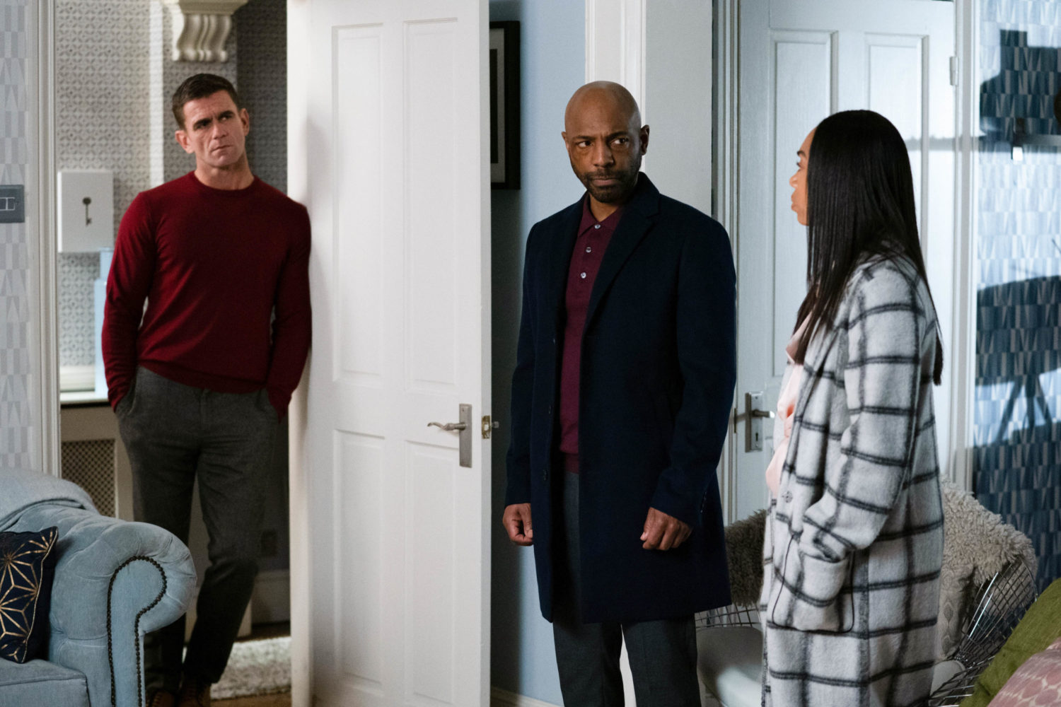 Not wanting to put Chelsea in danger, Lucas agrees to leave 