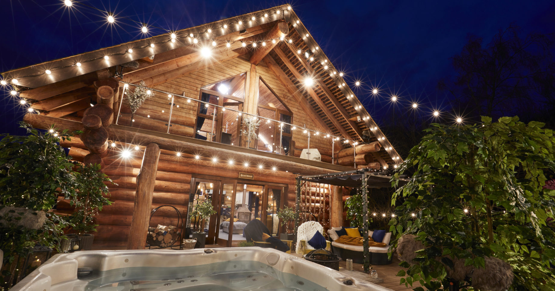 The Cabins on ITV2 is set to become our new dating show obsession