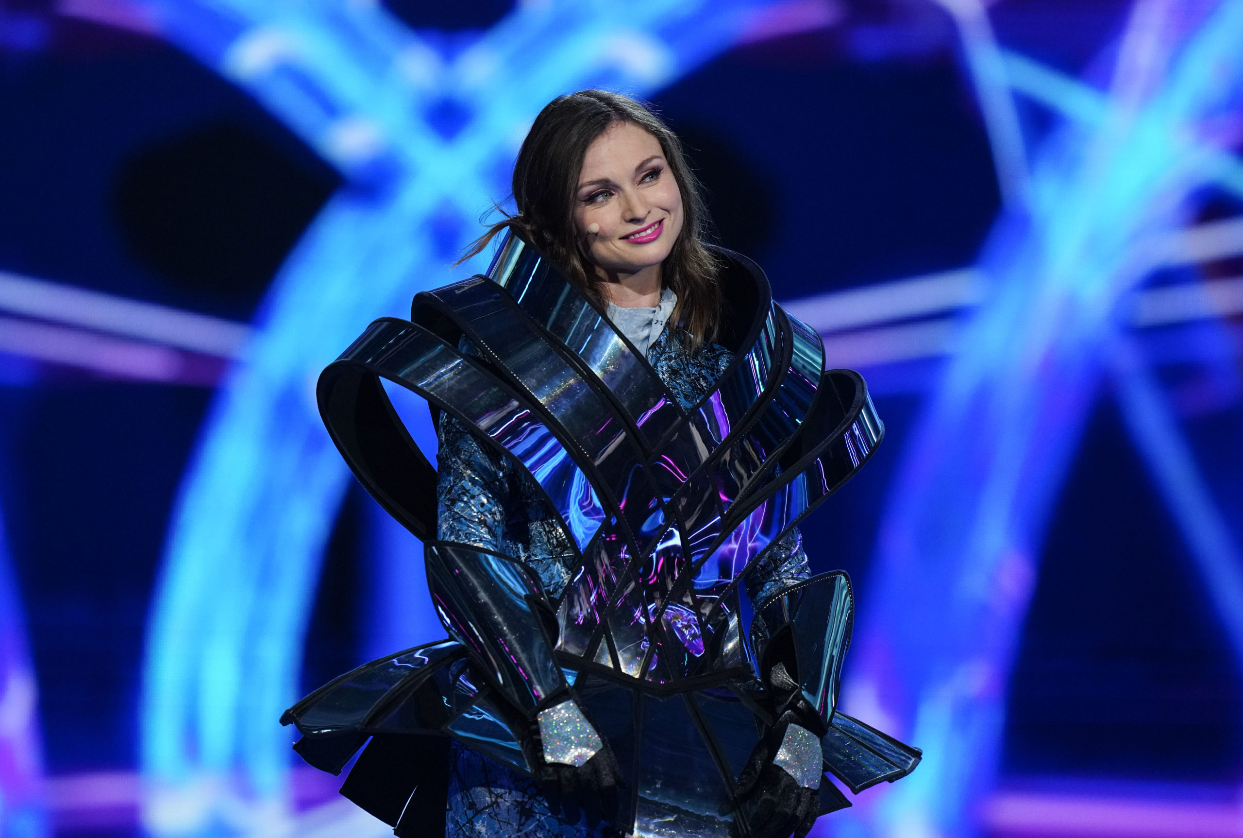 sophie ellis Bextor as alien on masked singer