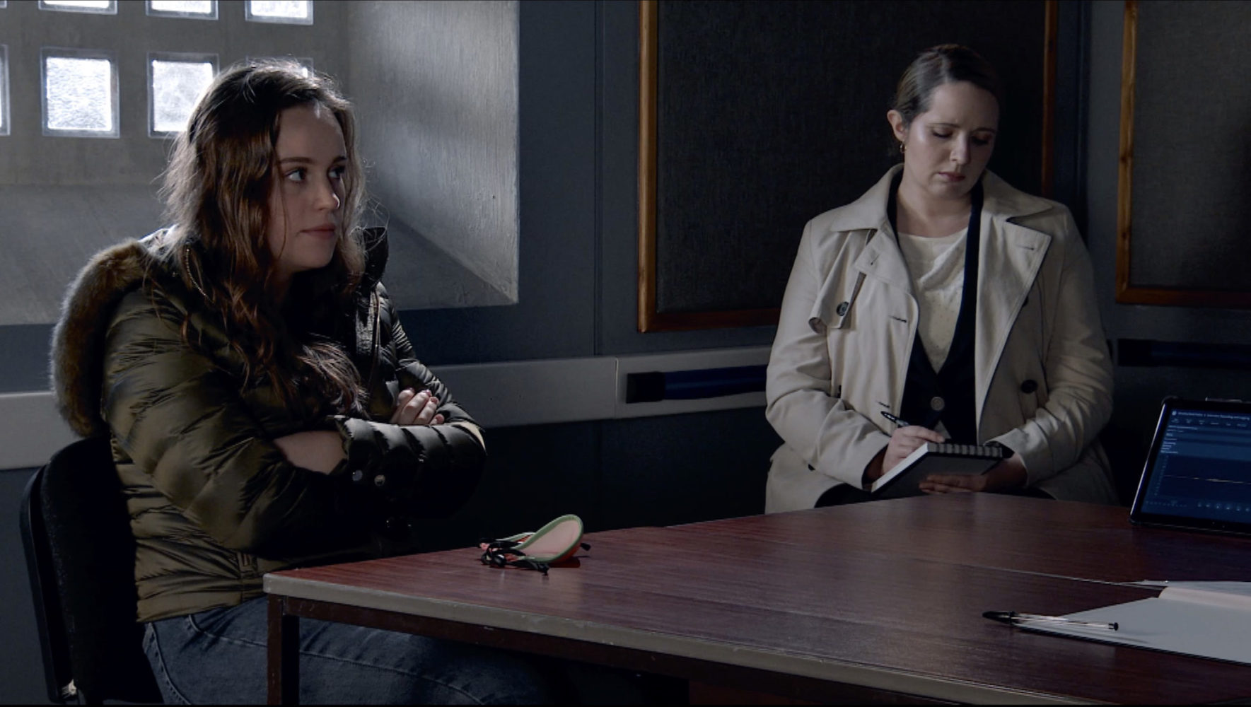 Faye goes to the police in Coronation Street