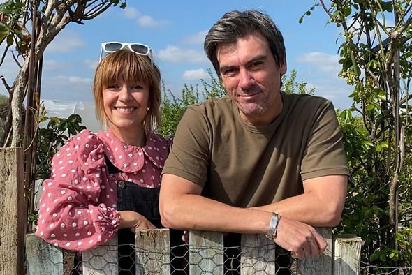 Jeff and Zoe on supply teacher