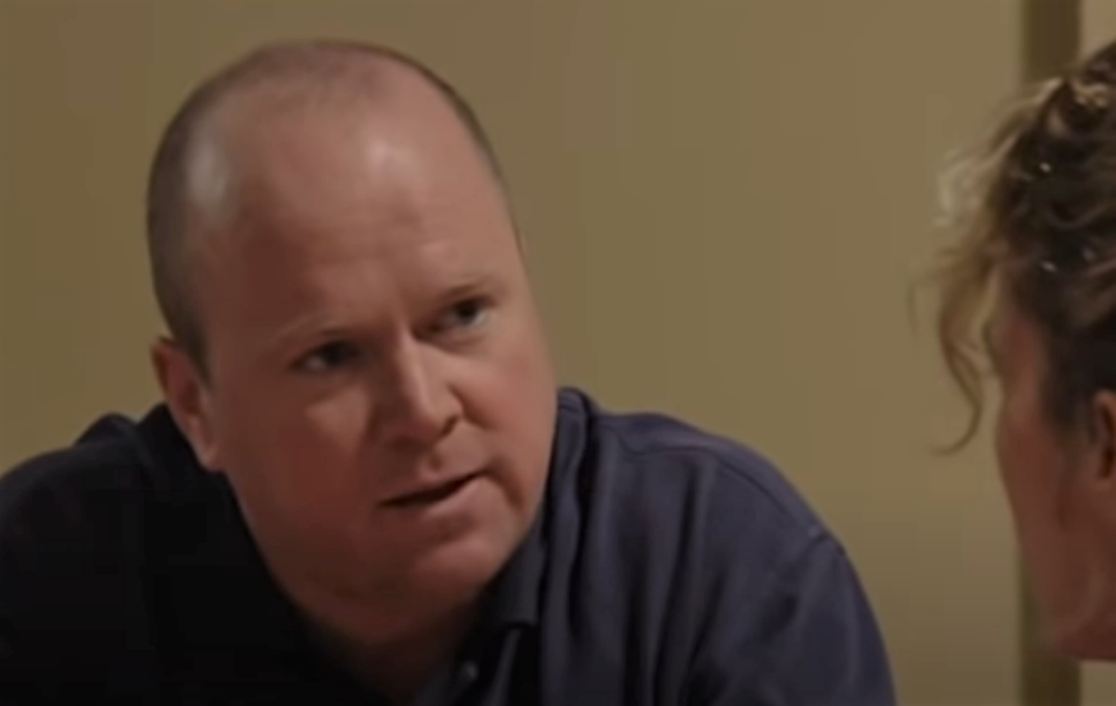 Lisa shot Phil in EastEnders 