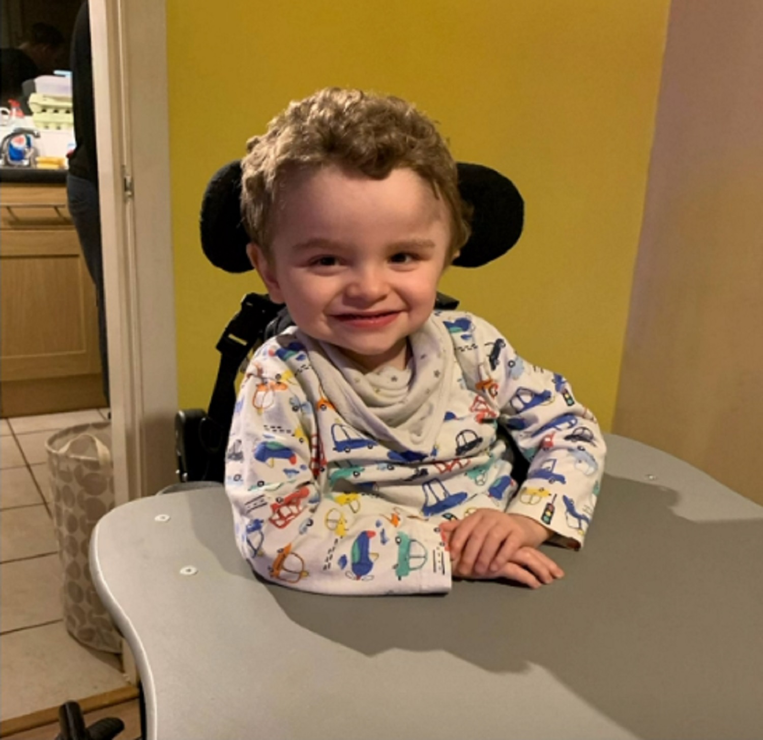 the picture of Oliver on this morning today