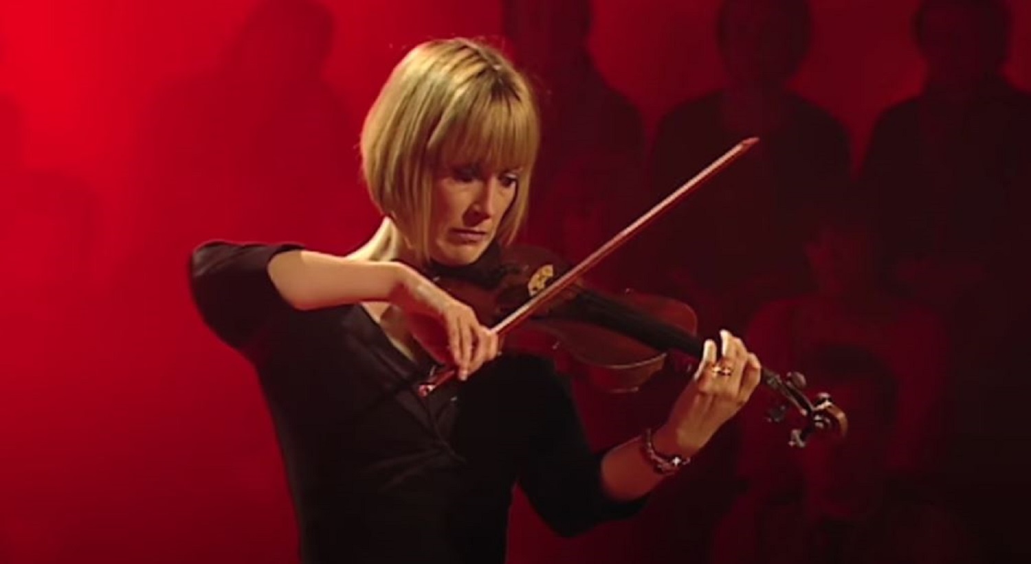 Wynne Evans wife Tanwen