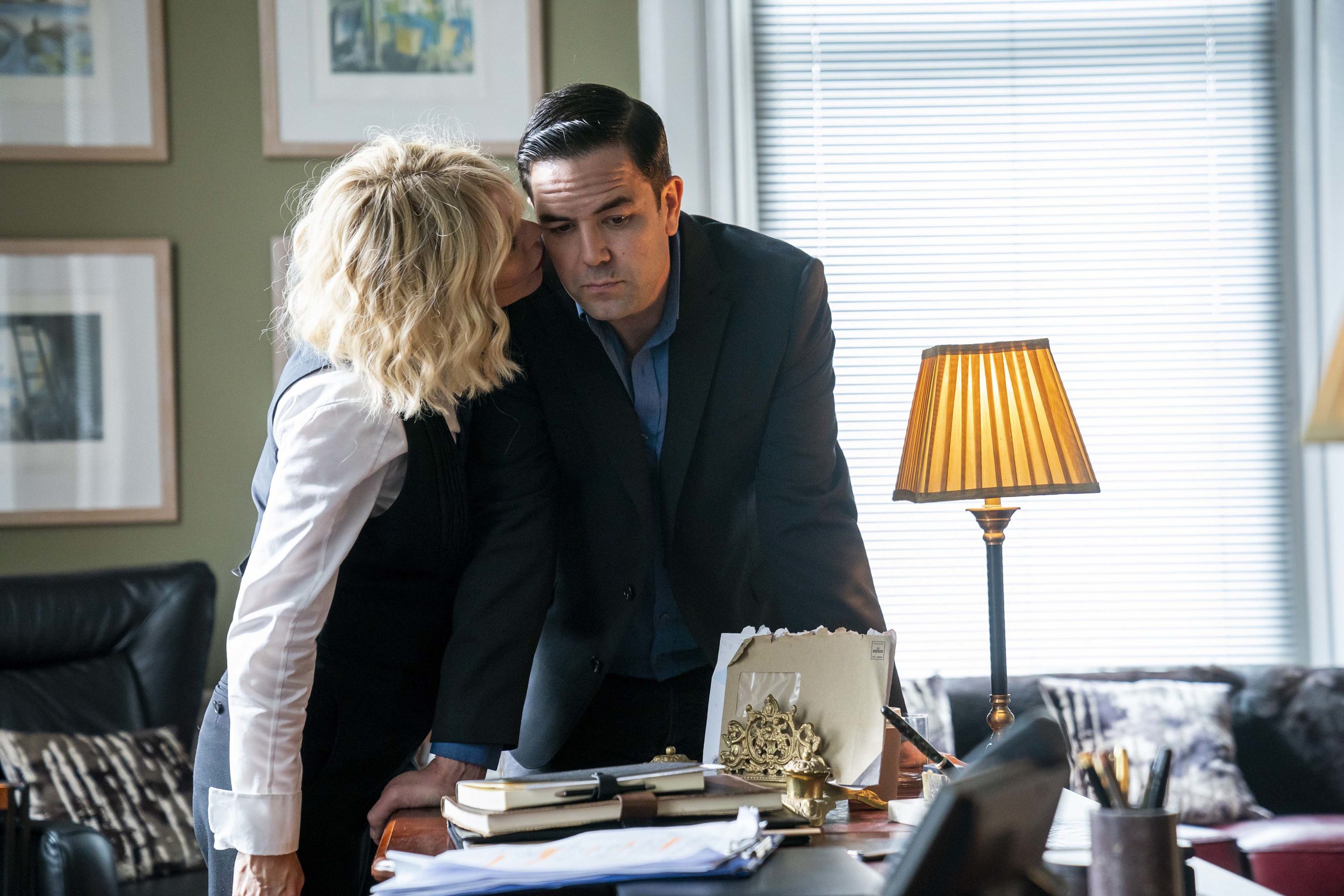 Keira and Finn in Marcella - Questions after Marcella finale