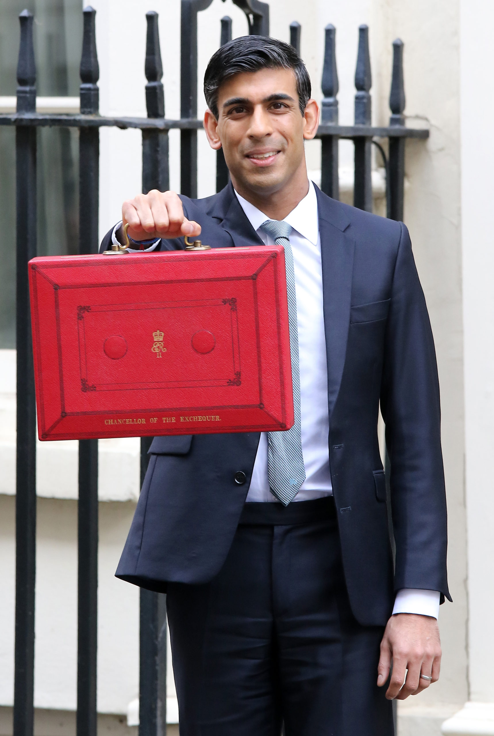rishi sunak and his red box