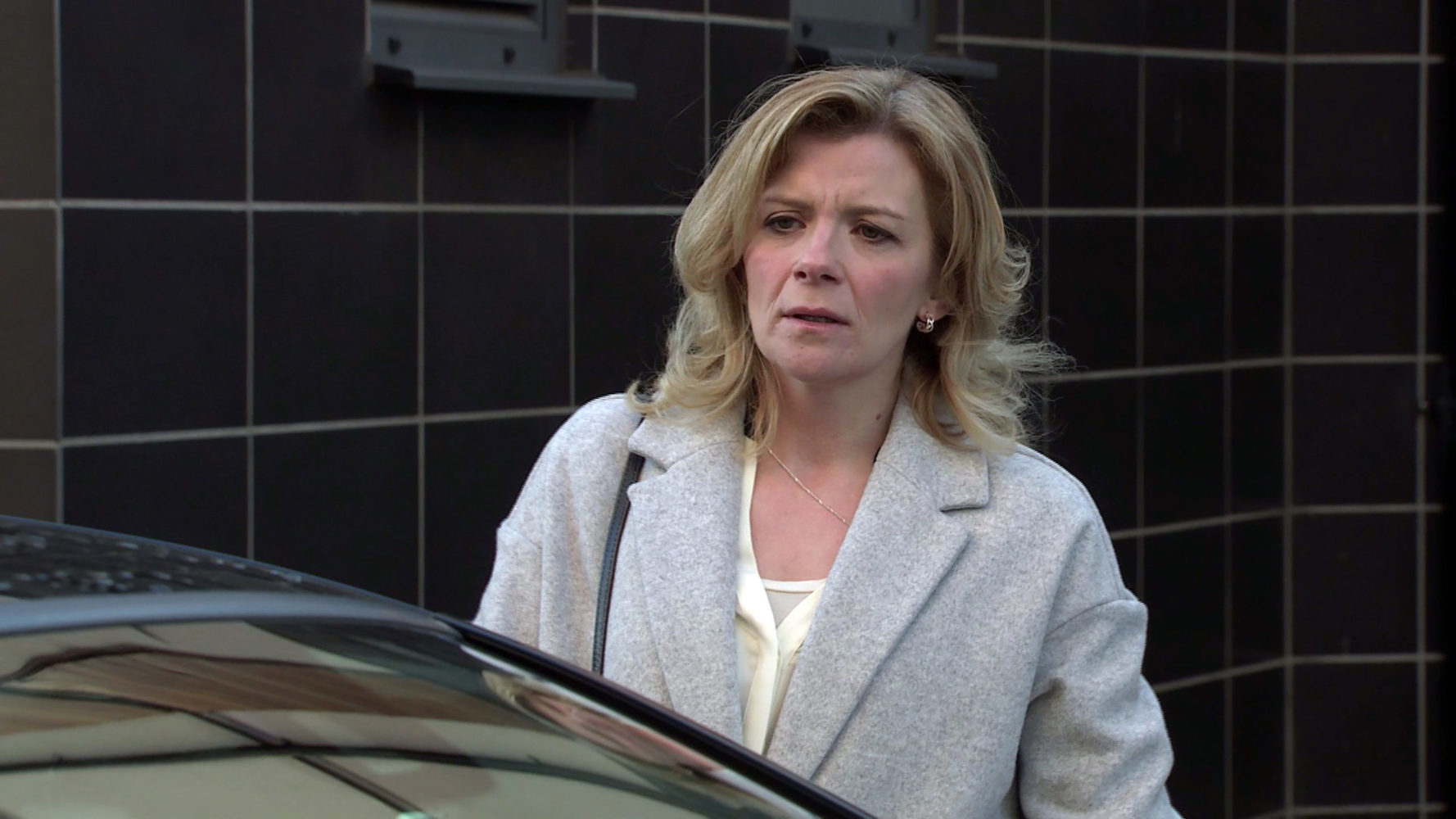 Coronation Street SPOILERS: Simon to face prison as Kelly nearly dies?