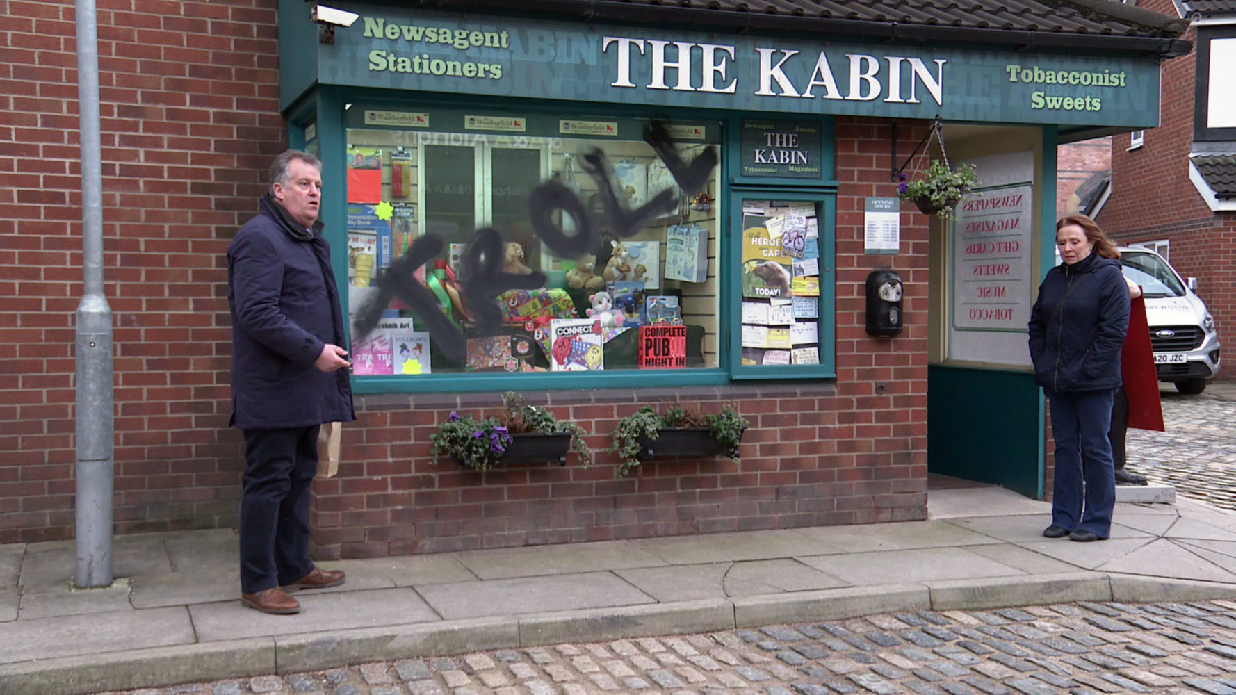 Coronation Street SPOILERS: Amy gets revenge on The Kabin for trolling