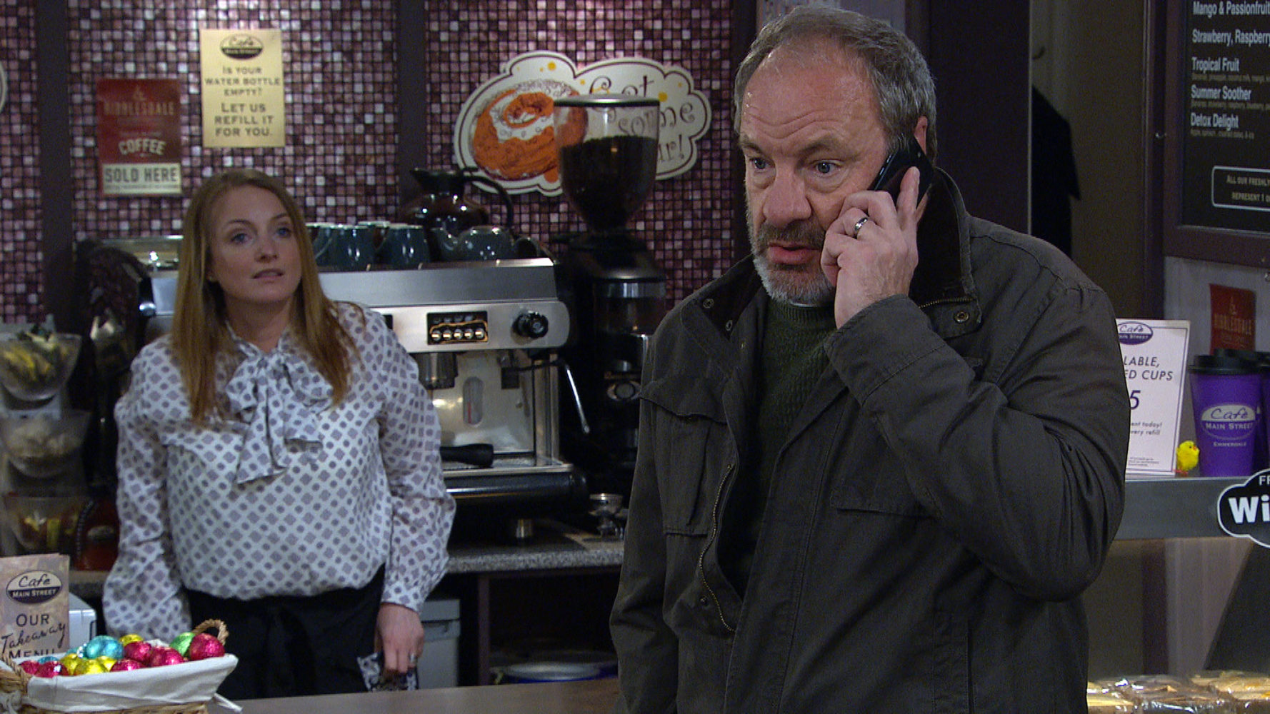 Emmerdale SPOILERS: Jimmy gets a call and finds out Juliette has sabotaged another business opportunity