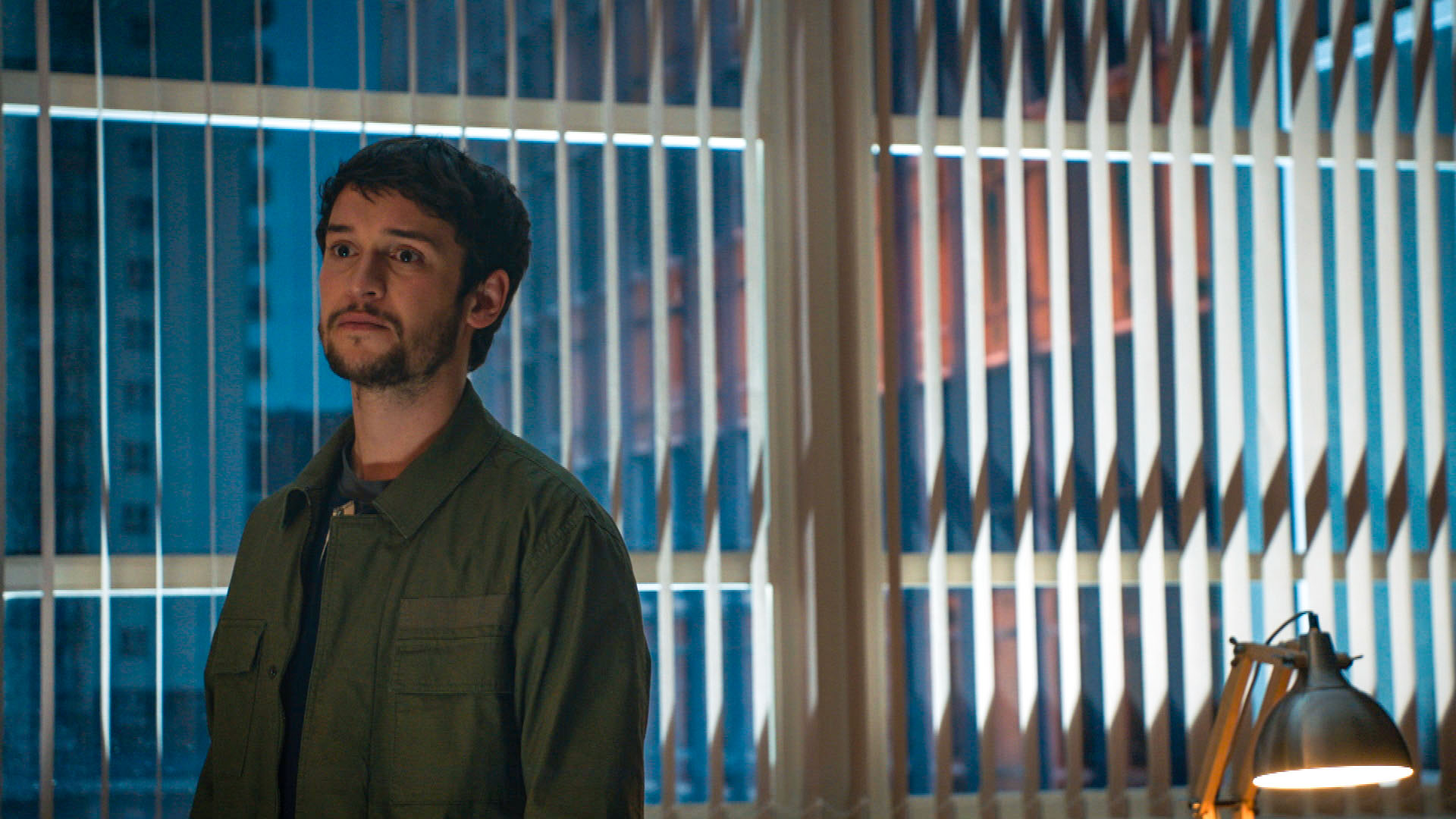 Holby City SPOILERS: Fletch agrees to try and lure Cameron into a trap