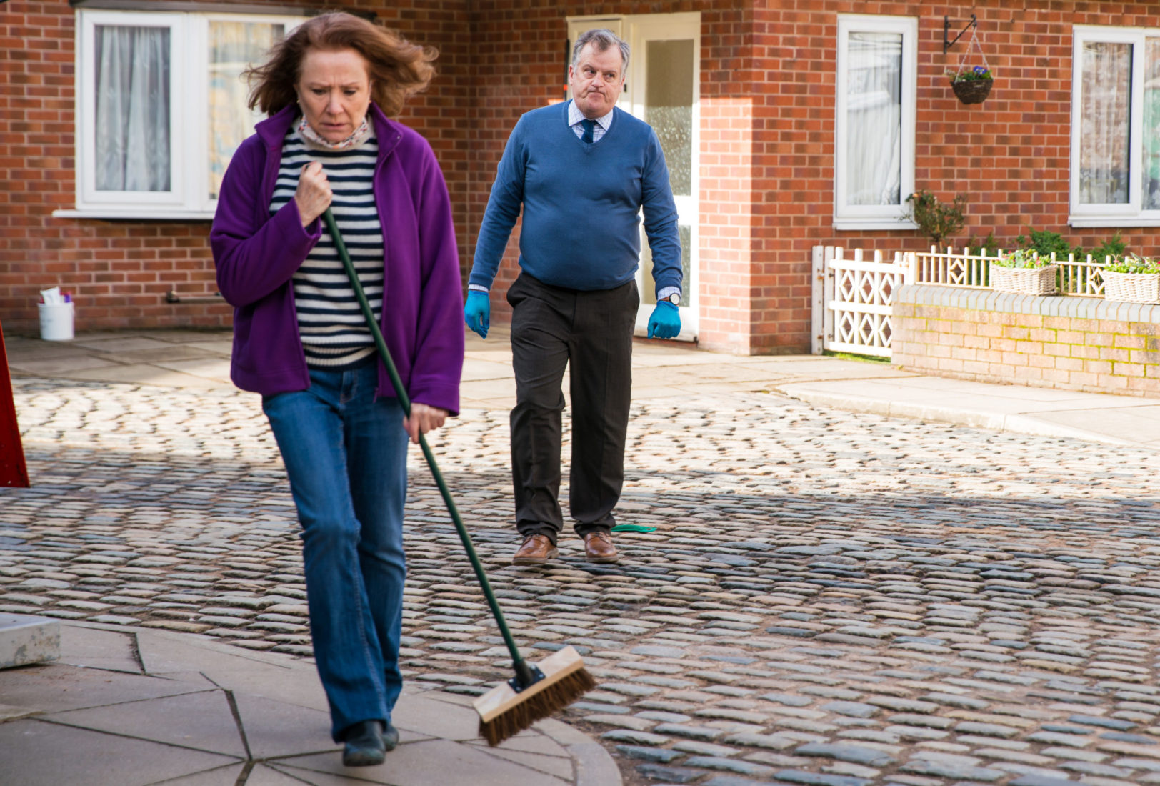 Coronation Street SPOILERS: Someone puts a brick through the Kabin window