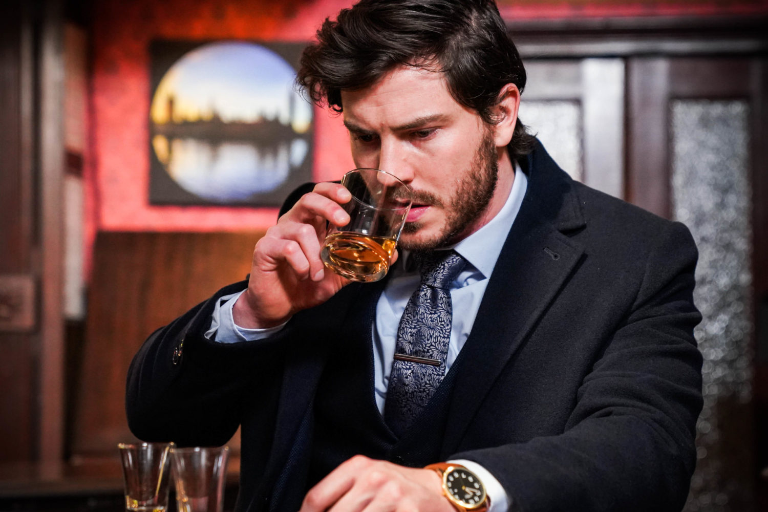 EastEnders SPOILERS: Gray gets drunk on Chantelle's birthday