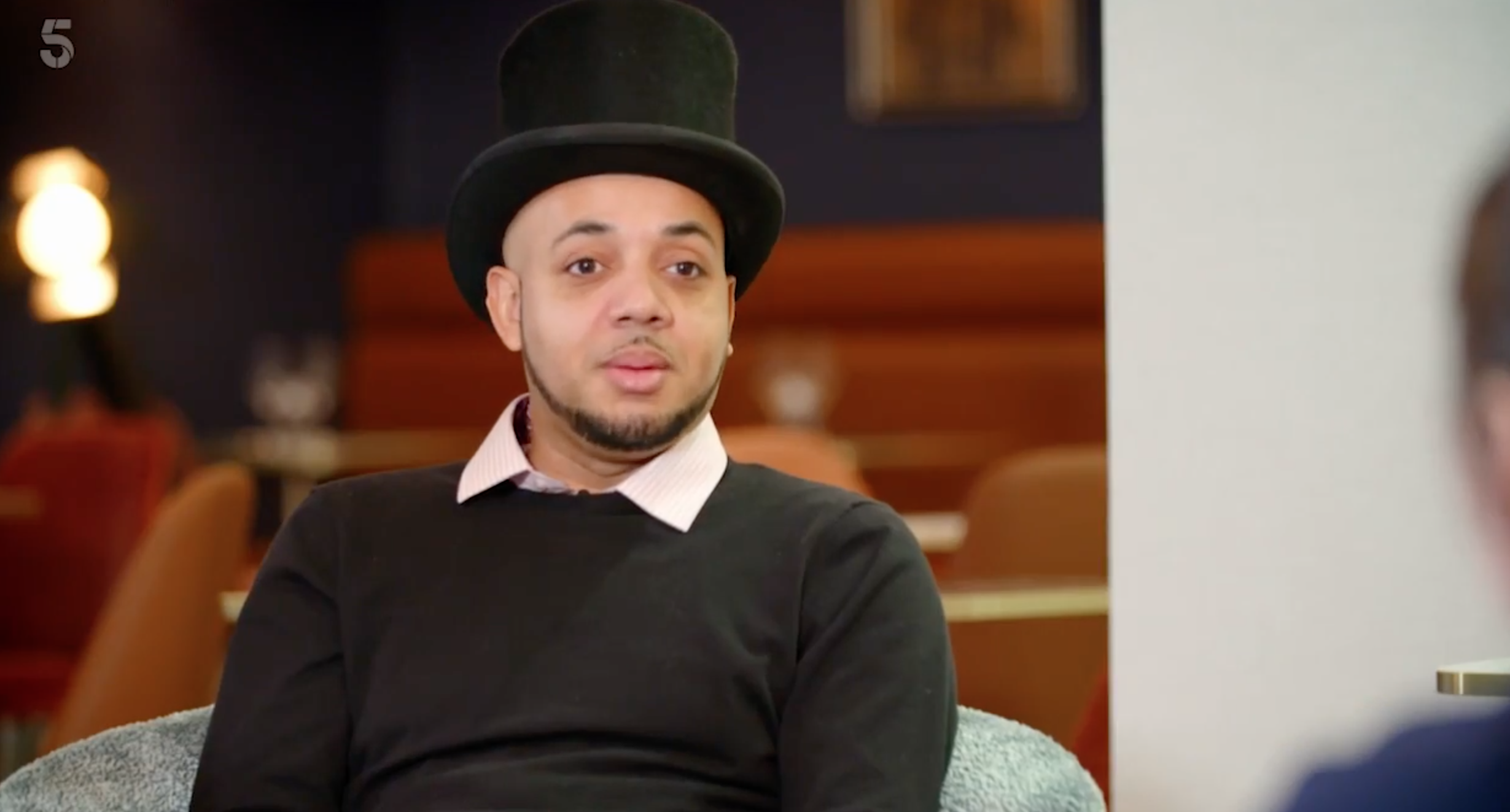 Ayo Gordon rich house poor house